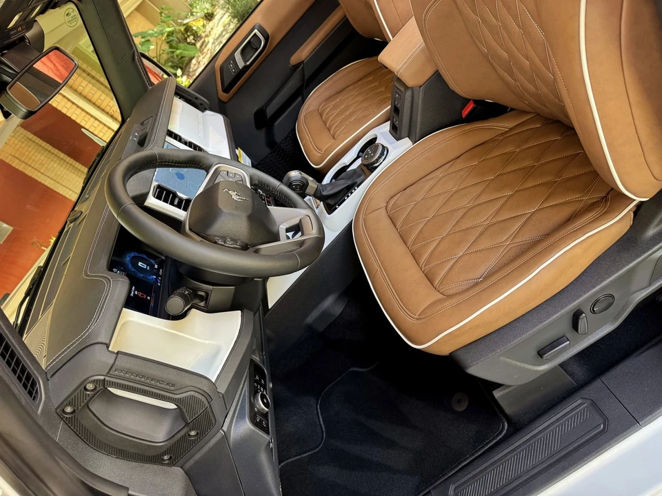 2025 Ford Bronco 6th Gen - Image 20 of 21