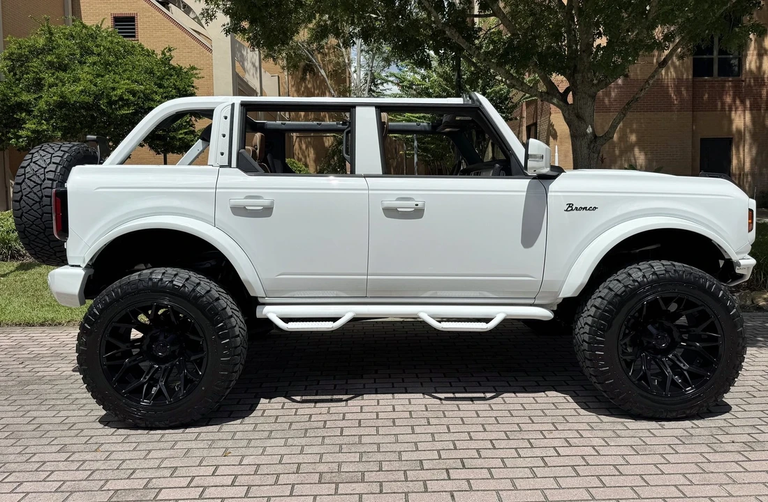 2025 Ford Bronco 6th Gen - Image 7 of 21