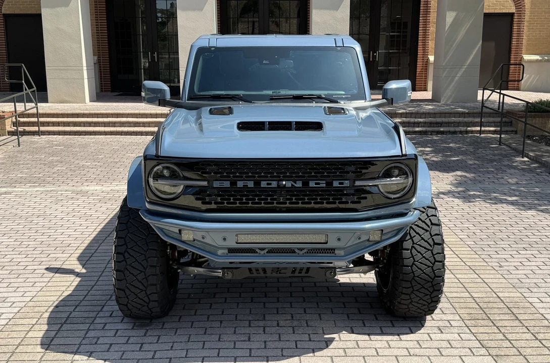 2025 Ford Bronco 6th Gen - Image 10 of 21