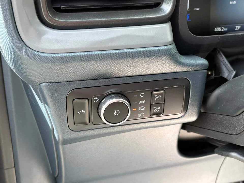 2025 Ford Maverick - Image 6 of 13