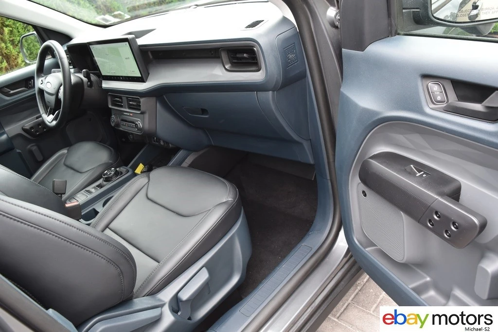 2025 Ford Maverick - Image 16 of 24