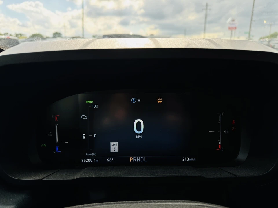 2025 Ford Maverick - Image 18 of 22