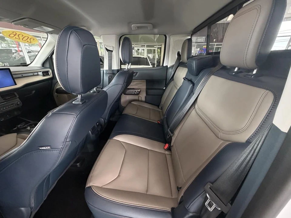 2025 Ford Maverick - Image 27 of 31