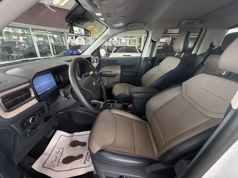 2025 Ford Maverick - Image 28 of 31