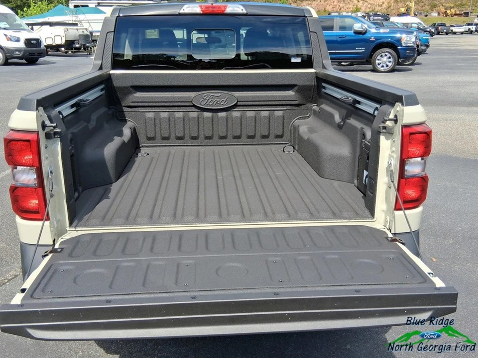 2025 Ford Maverick - Image 14 of 21