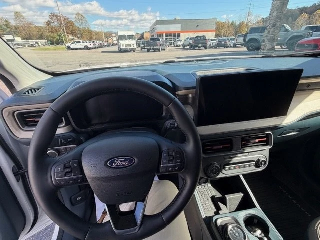 2025 Ford Maverick - Image 8 of 12