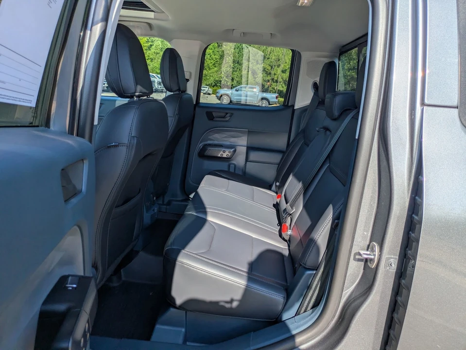 2025 Ford Maverick - Image 29 of 31