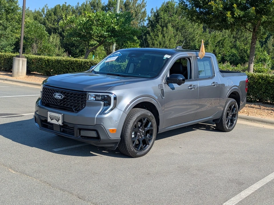 2025 Ford Maverick - Image 8 of 31