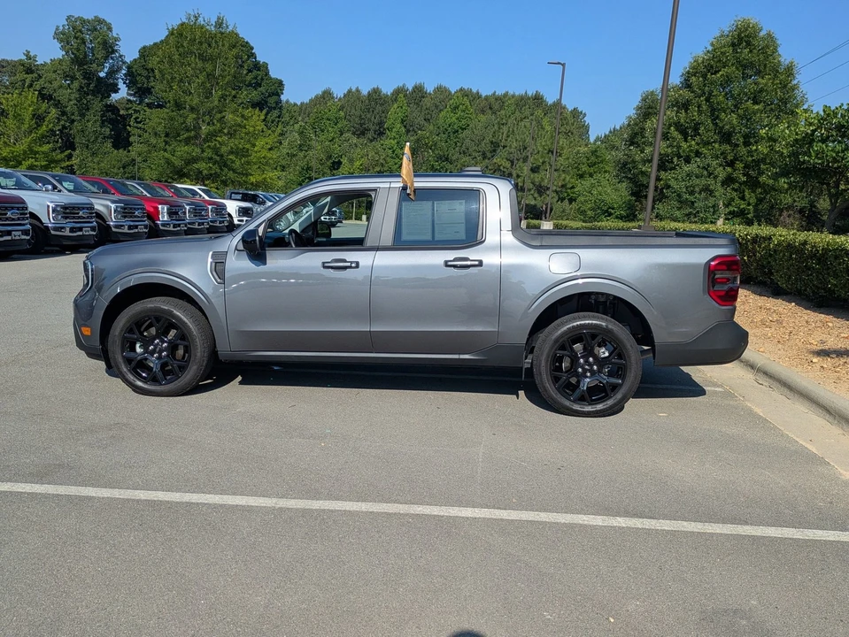 2025 Ford Maverick - Image 7 of 31