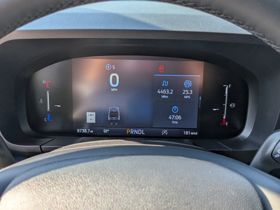 2025 Ford Maverick - Image 21 of 31