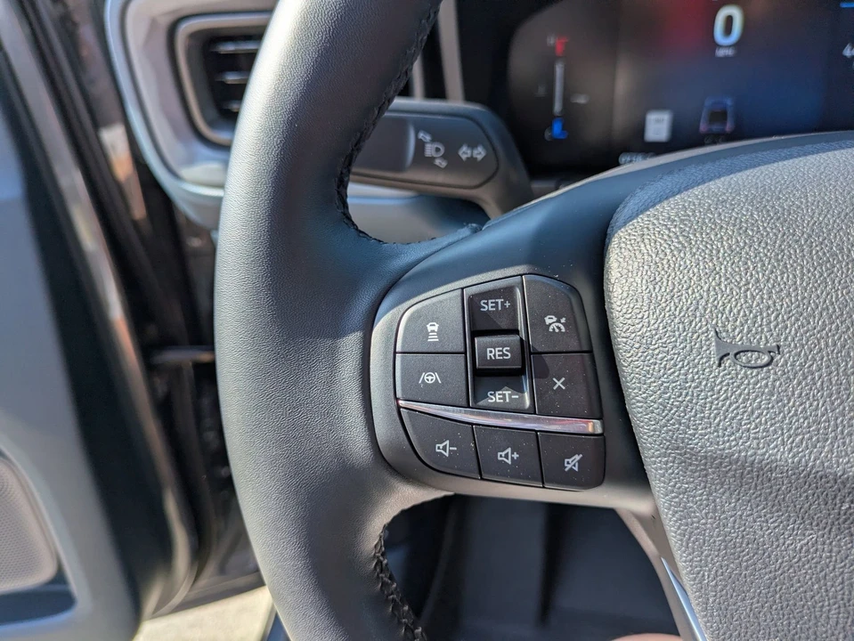 2025 Ford Maverick - Image 19 of 31