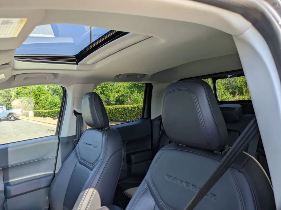 2025 Ford Maverick - Image 28 of 31