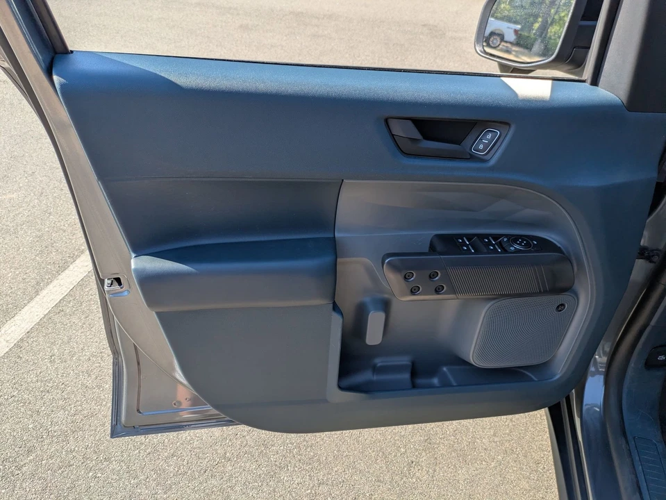 2025 Ford Maverick - Image 16 of 31