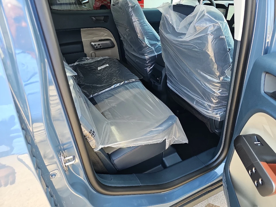 2025 Ford Maverick - Image 9 of 21