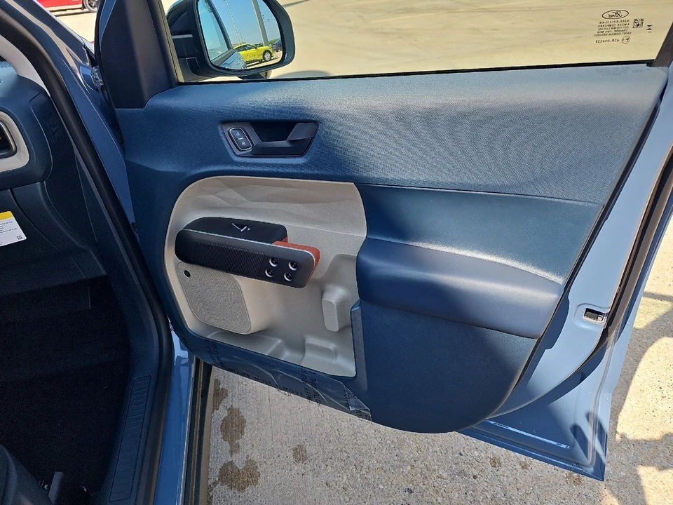 2025 Ford Maverick - Image 8 of 21