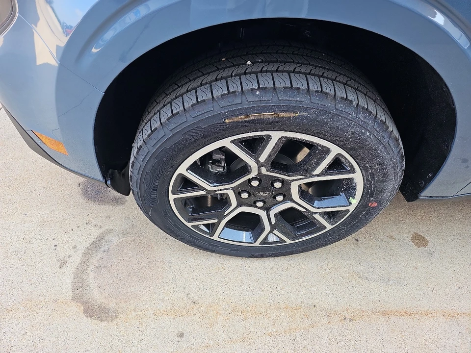 2025 Ford Maverick - Image 19 of 21