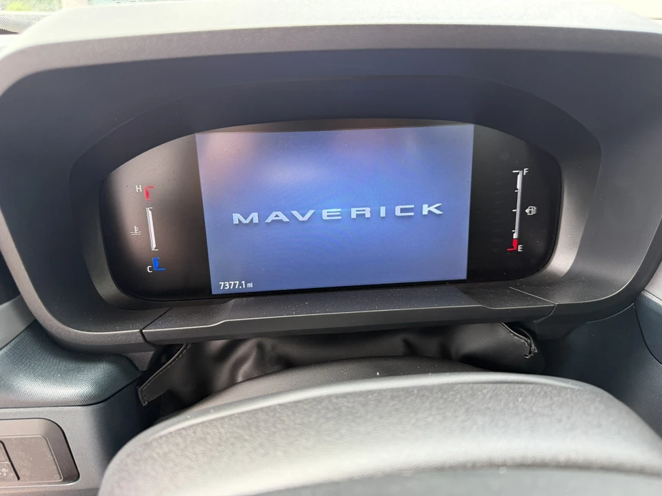 2025 Ford Maverick - Image 25 of 31