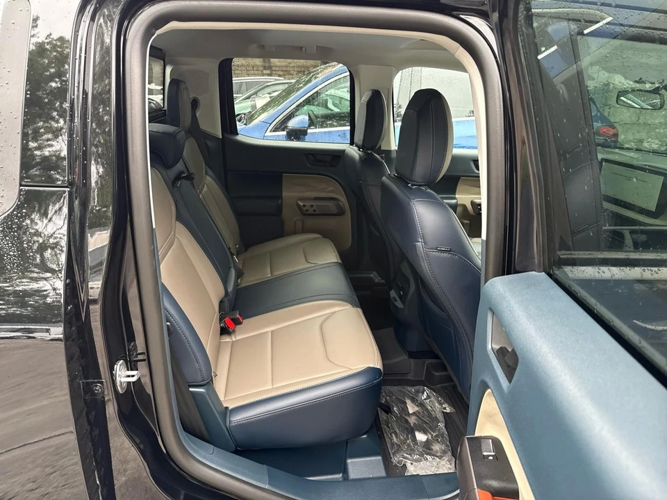 2025 Ford Maverick - Image 16 of 22