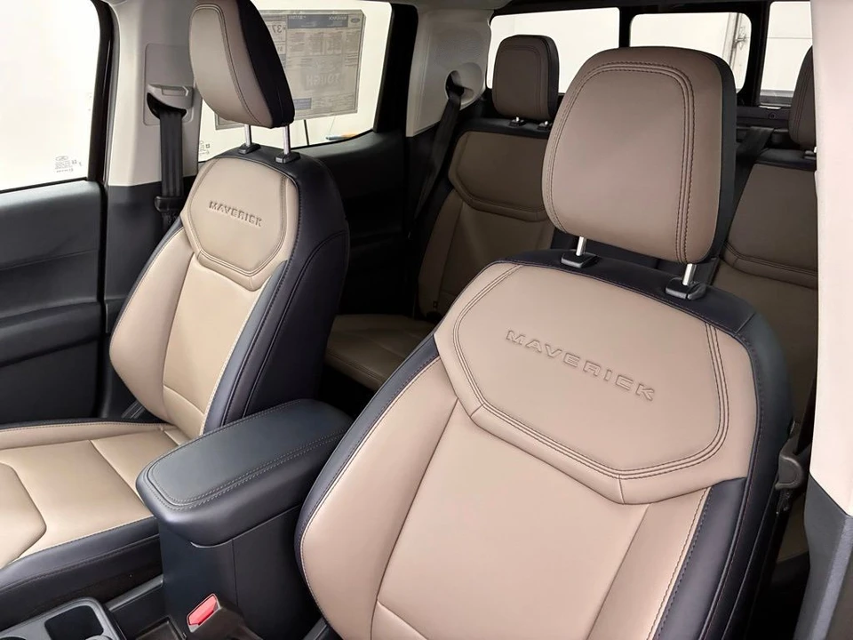 2025 Ford Maverick - Image 17 of 21
