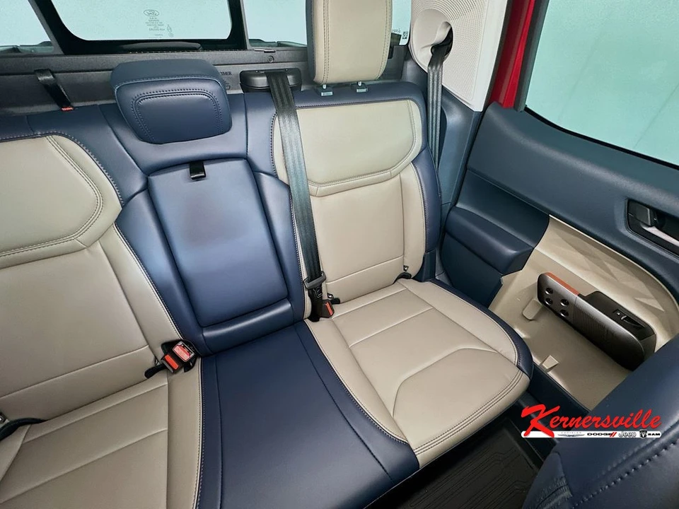 2025 Ford Maverick - Image 14 of 21