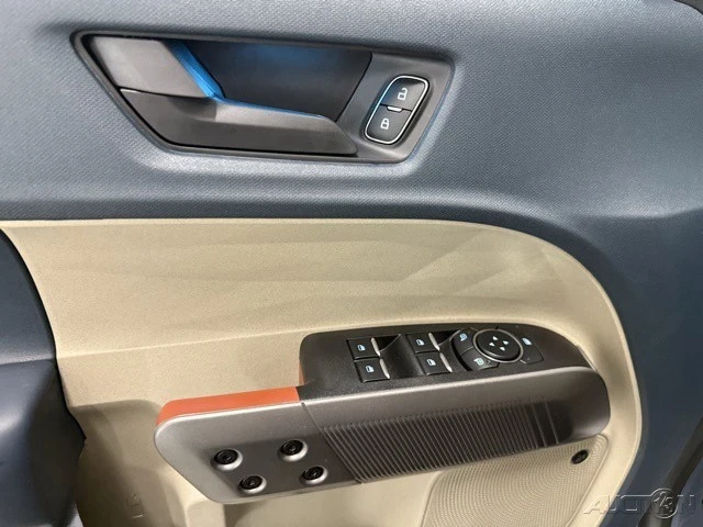 2025 Ford Maverick - Image 12 of 12