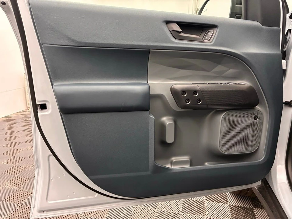 2025 Ford Maverick - Image 15 of 21