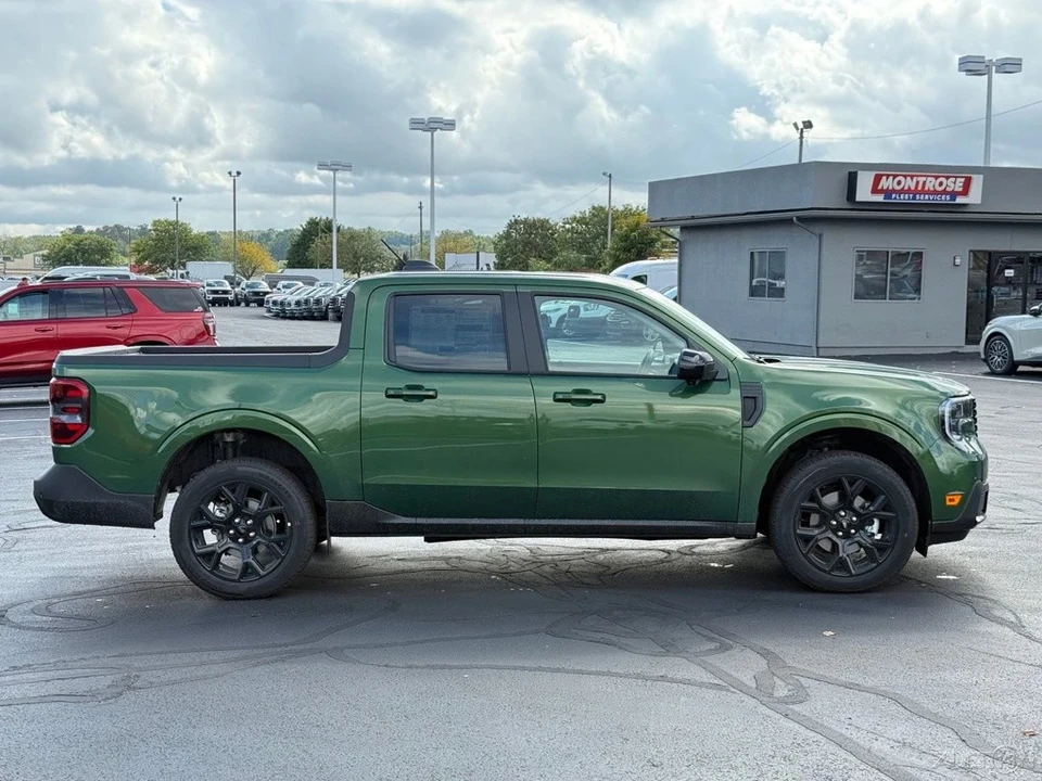 2025 Ford Maverick - Image 7 of 12