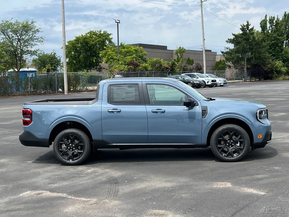 2025 Ford Maverick - Image 7 of 12