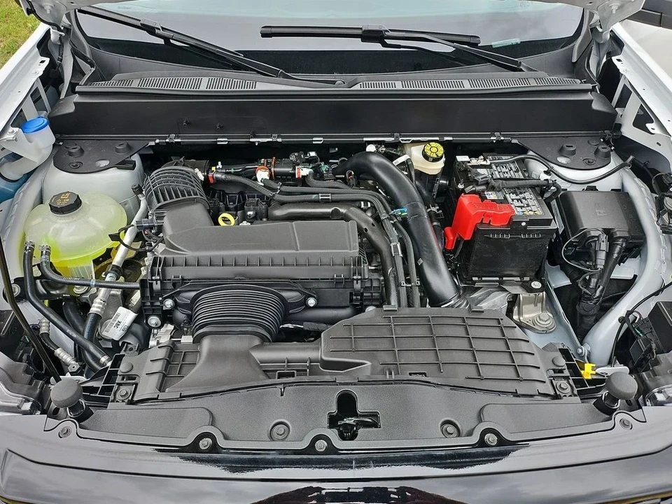 2025 Ford Maverick - Image 20 of 21
