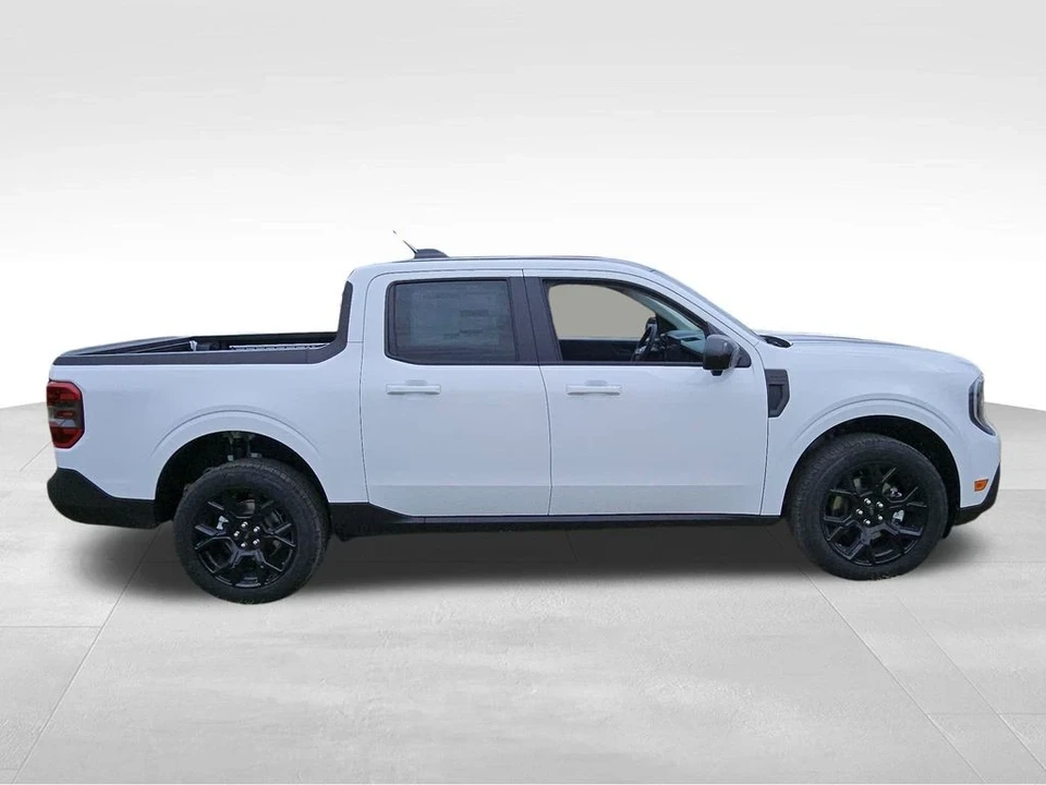 2025 Ford Maverick - Image 12 of 21