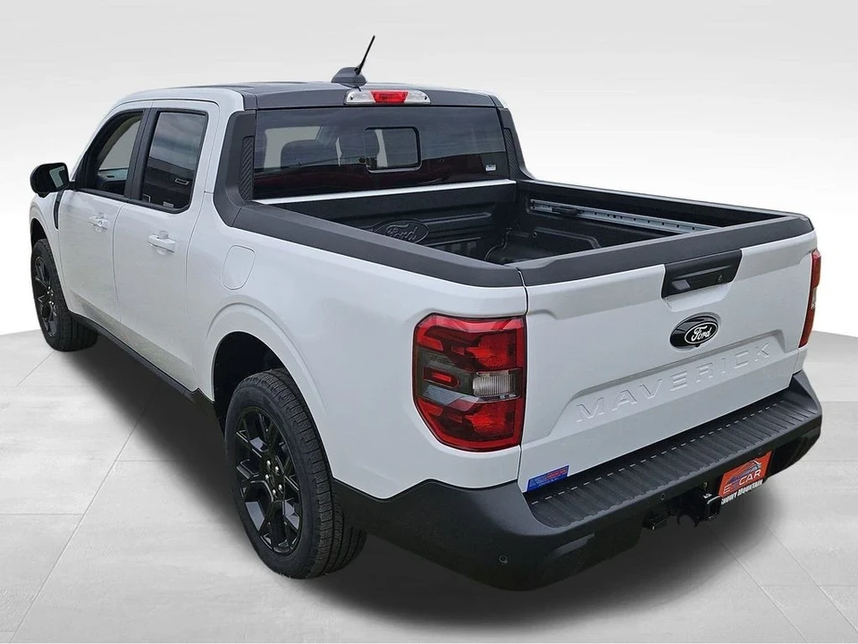 2025 Ford Maverick - Image 15 of 21