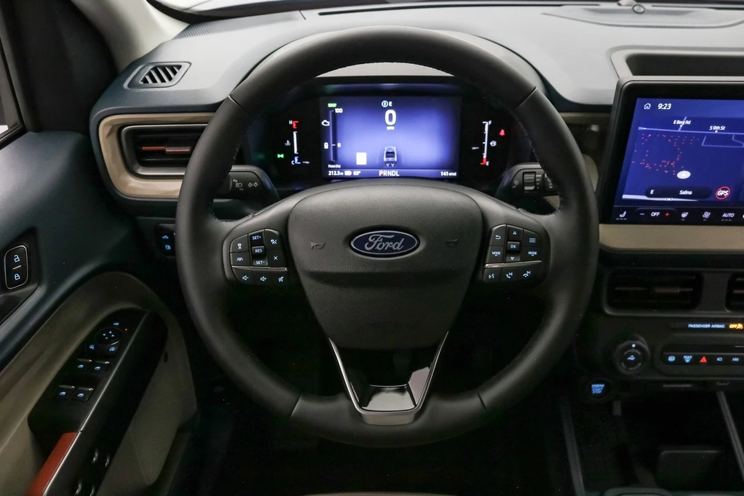 2025 Ford Maverick - Image 15 of 21