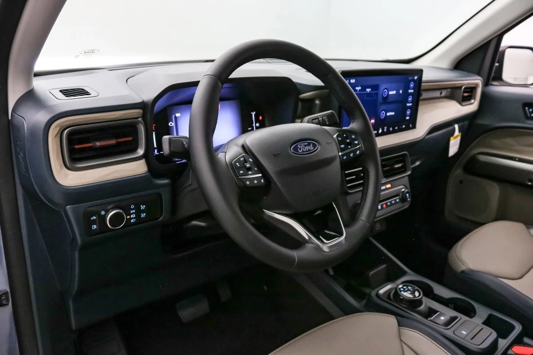 2025 Ford Maverick - Image 14 of 21