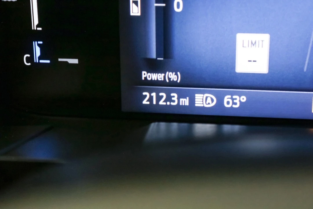 2025 Ford Maverick - Image 20 of 21