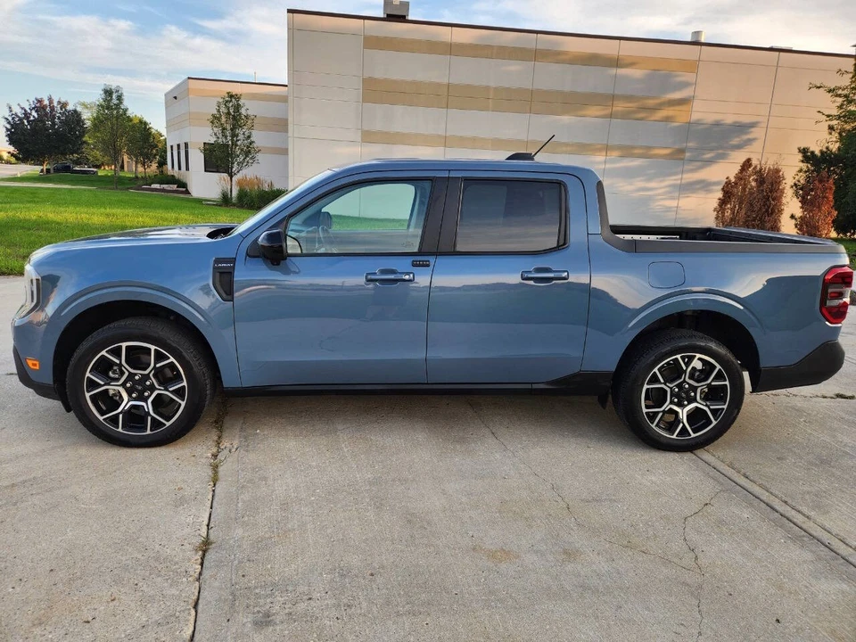 2025 Ford Maverick - Image 24 of 31