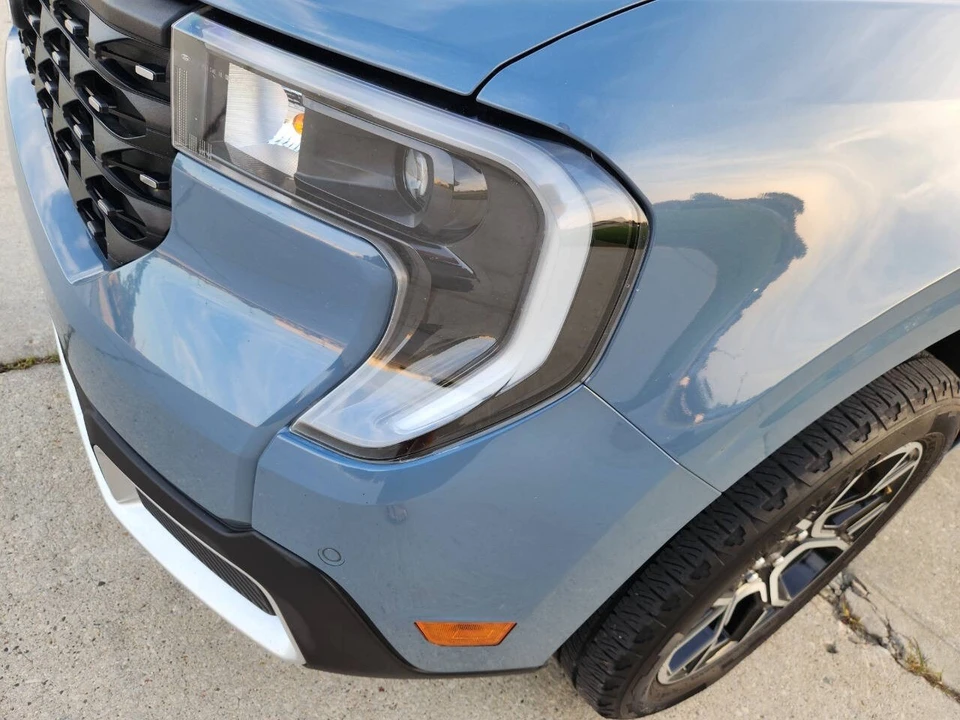 2025 Ford Maverick - Image 25 of 31