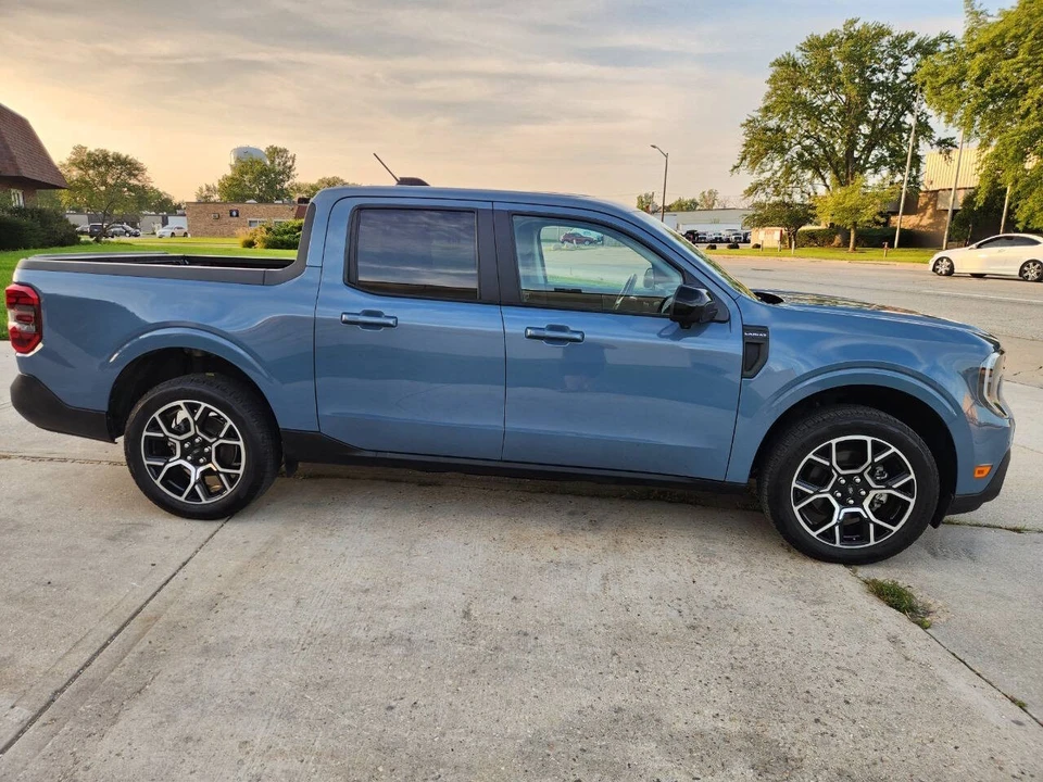 2025 Ford Maverick - Image 13 of 31
