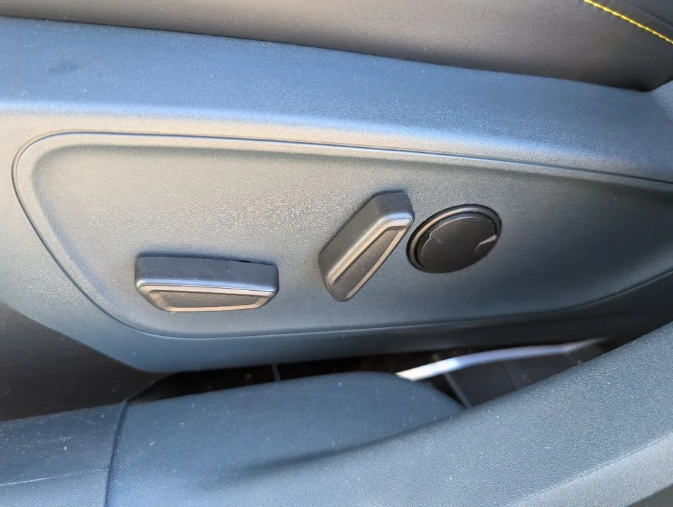 2025 Ford Maverick - Image 9 of 24