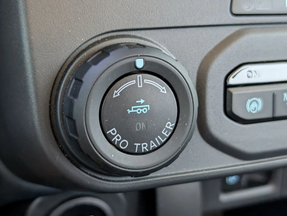 2025 Ford Maverick - Image 23 of 24