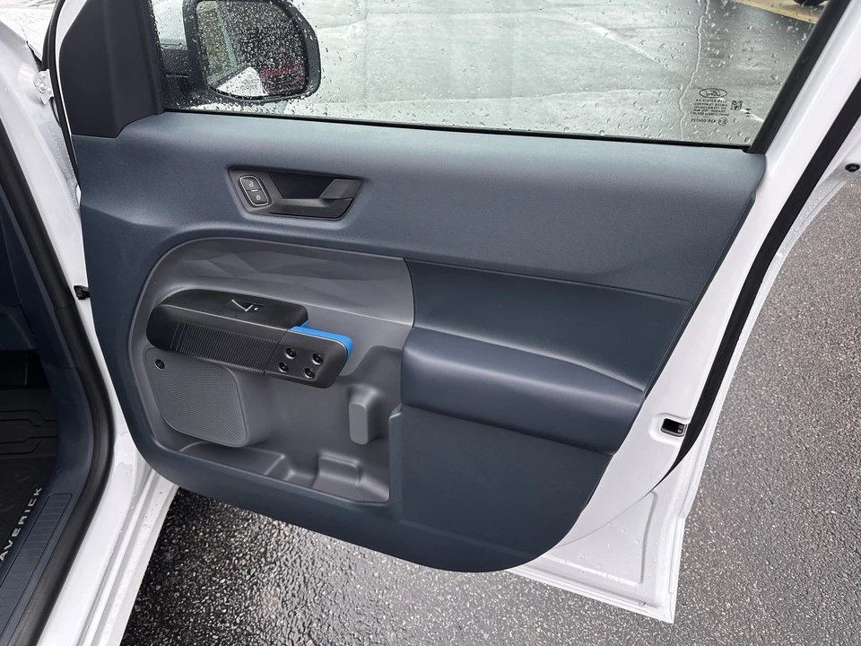 2025 Ford Maverick - Image 15 of 21