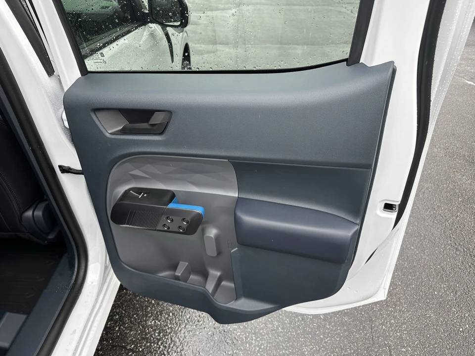 2025 Ford Maverick - Image 17 of 21