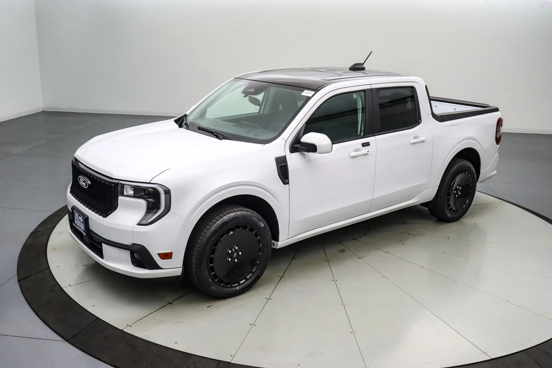 2025 Ford Maverick - Image 10 of 21