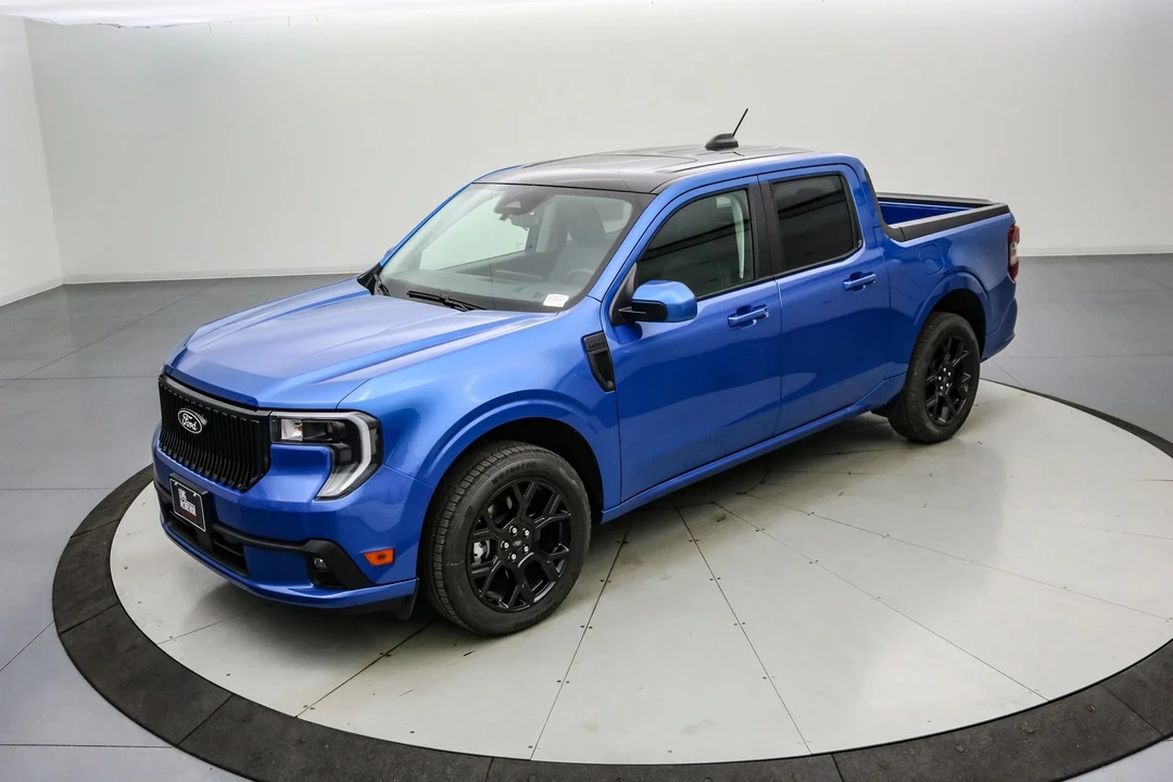 2025 Ford Maverick - Image 10 of 21