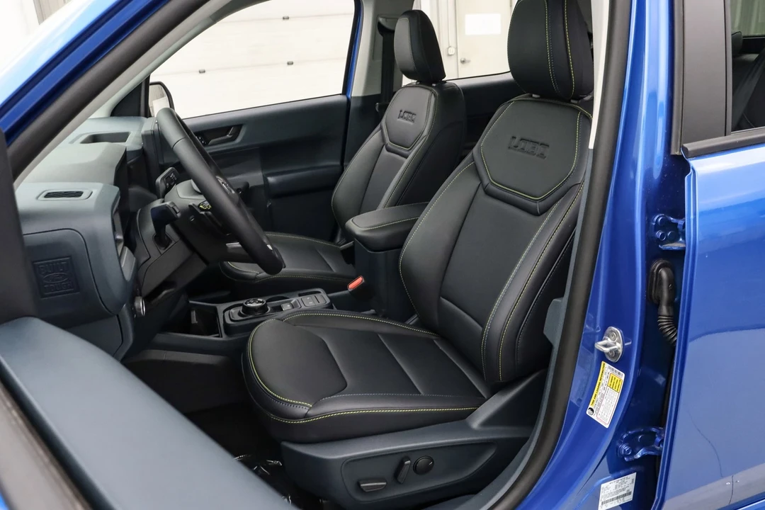 2025 Ford Maverick - Image 16 of 21