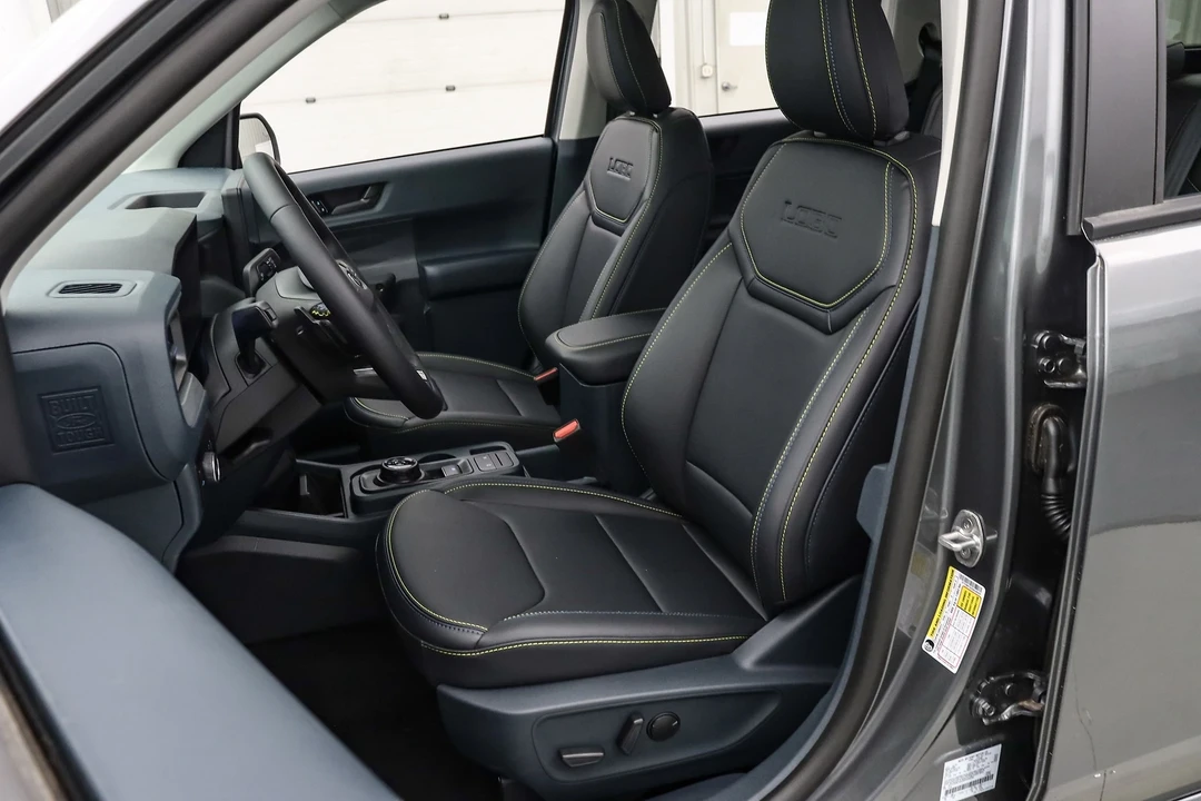 2025 Ford Maverick - Image 16 of 21