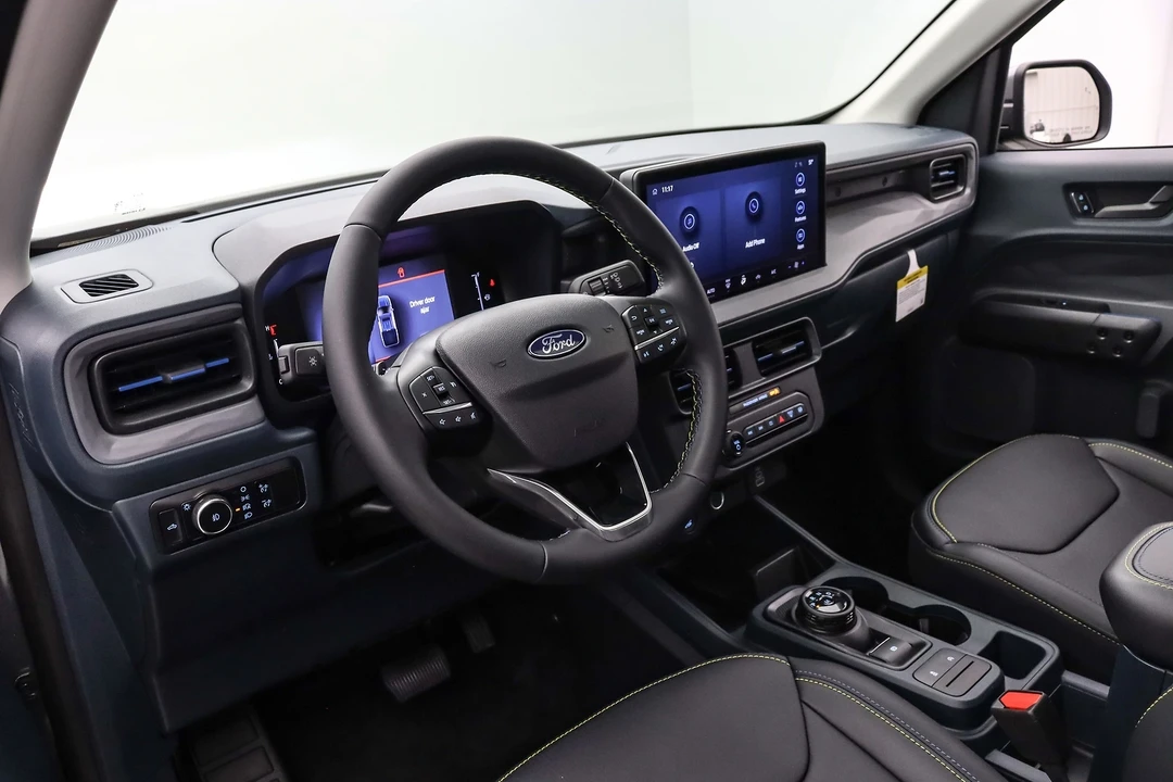 2025 Ford Maverick - Image 17 of 21
