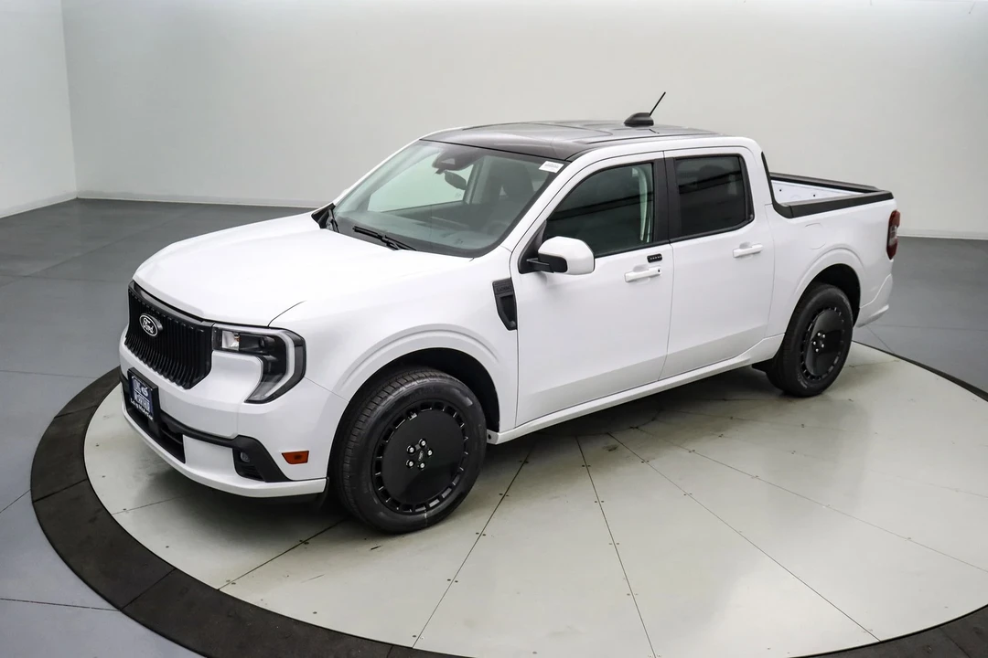 2025 Ford Maverick - Image 10 of 21