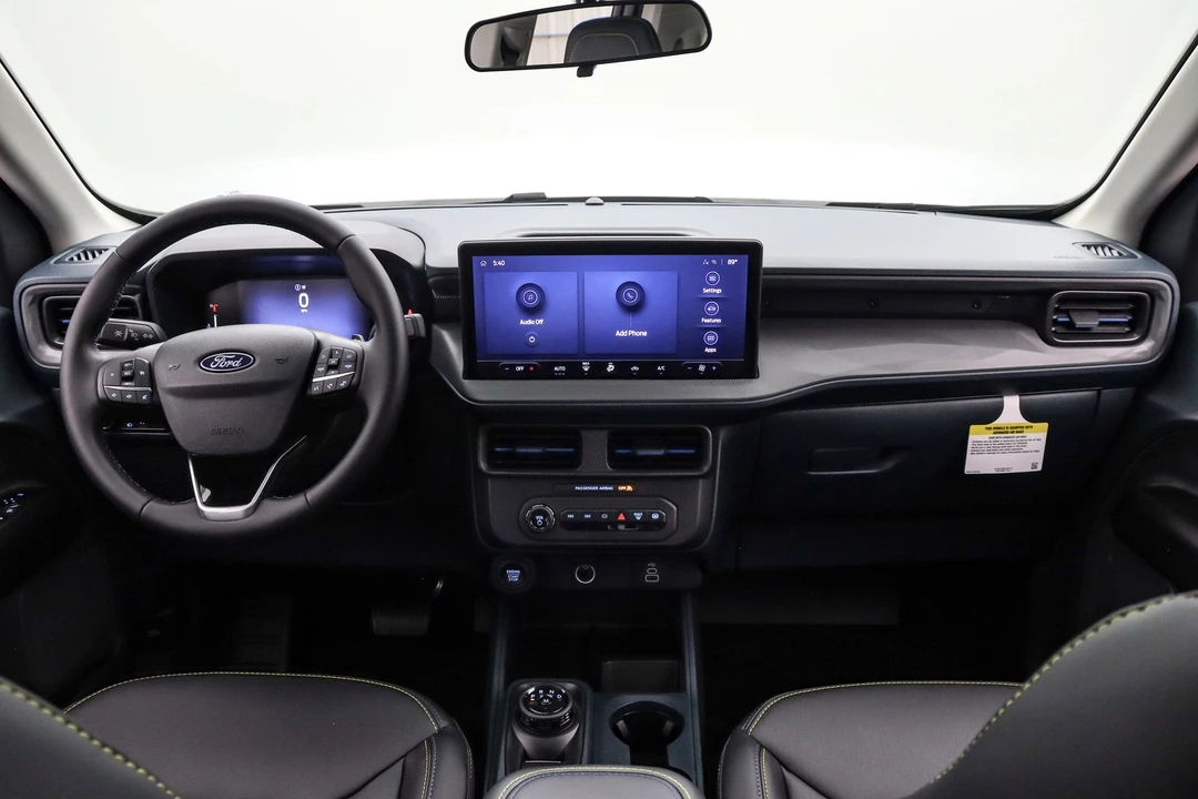 2025 Ford Maverick - Image 17 of 21