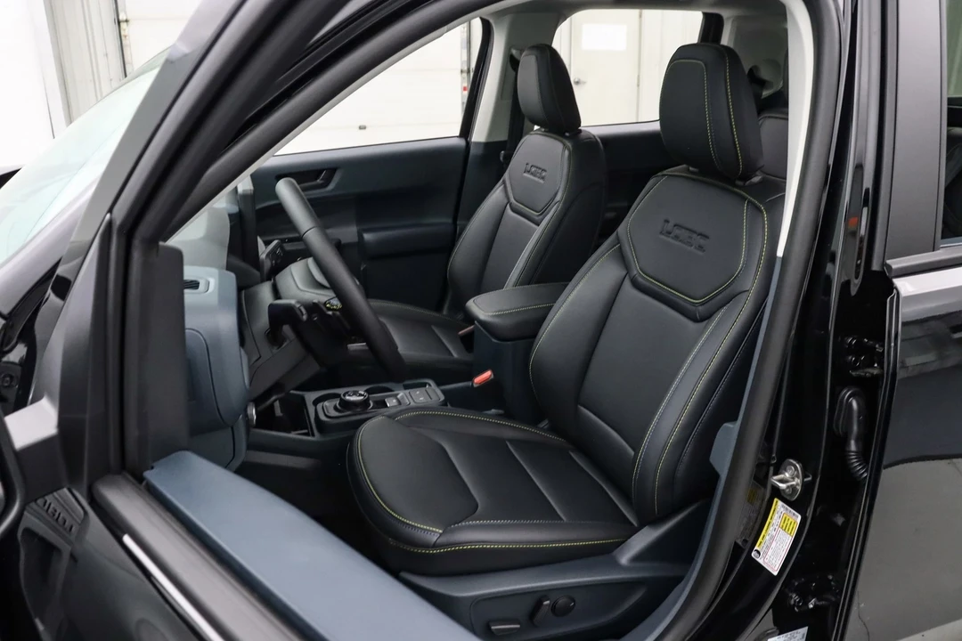 2025 Ford Maverick - Image 14 of 21