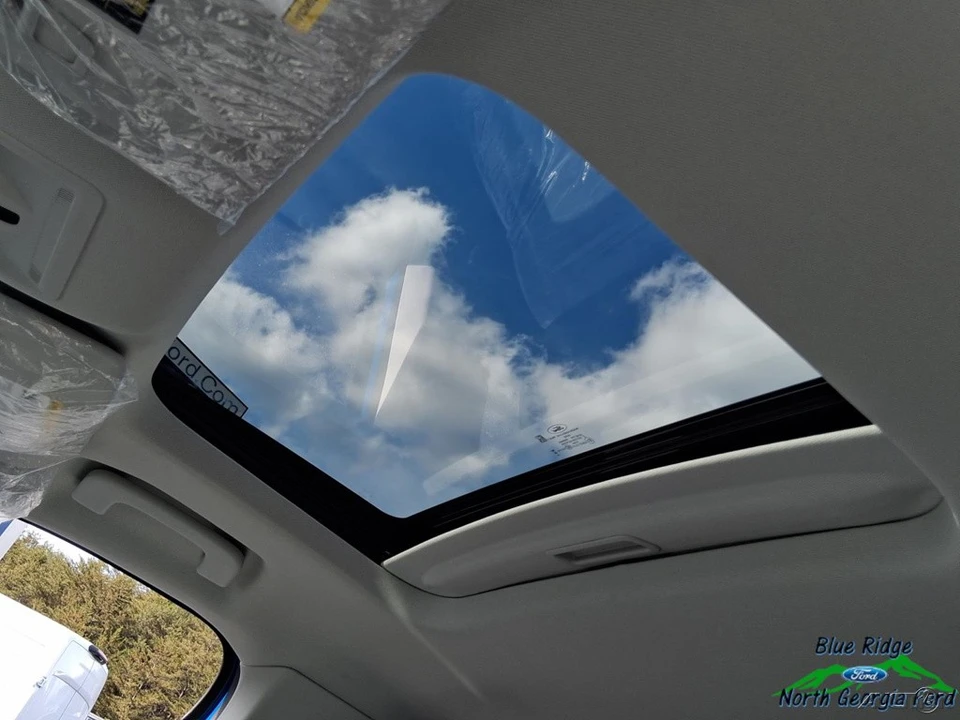 2025 Ford Maverick - Image 23 of 24